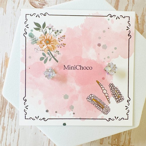 5mm Cushion Cut CZ Stud Earrings - Picture 5 of 6